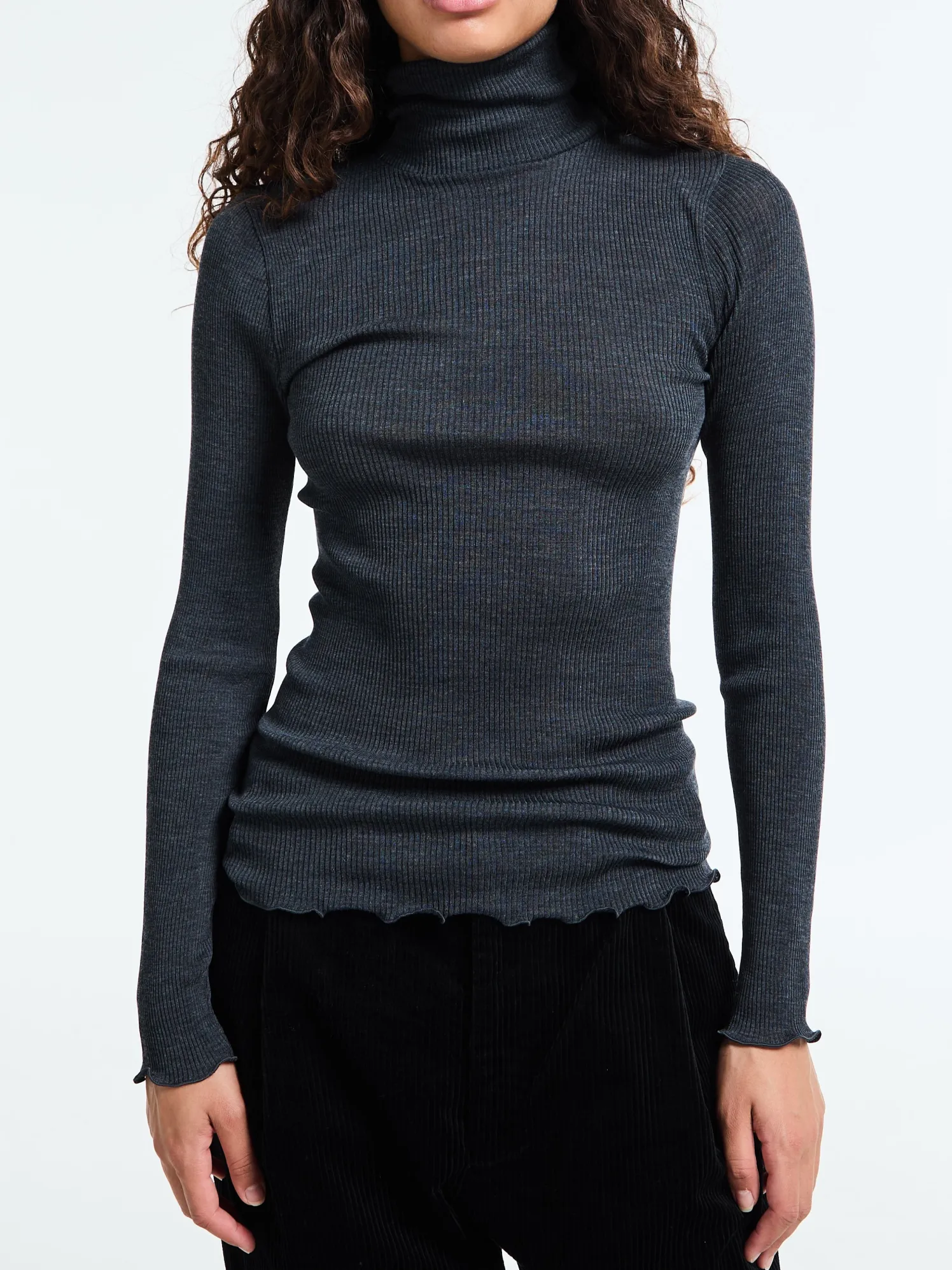 Uld & Silke Langærmet Rib Turtleneck Top i Grå