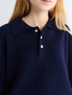 Unisex Collared Sweater i Navy