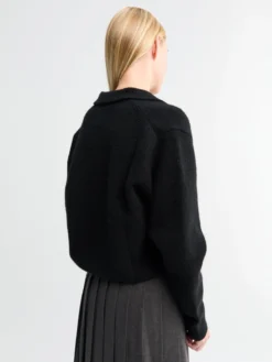 Unisex Open Collared Kashmir Sweater i Sort