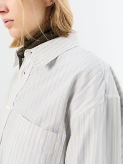 Unisex Oversized Striped Skjorte i Beige Stripe