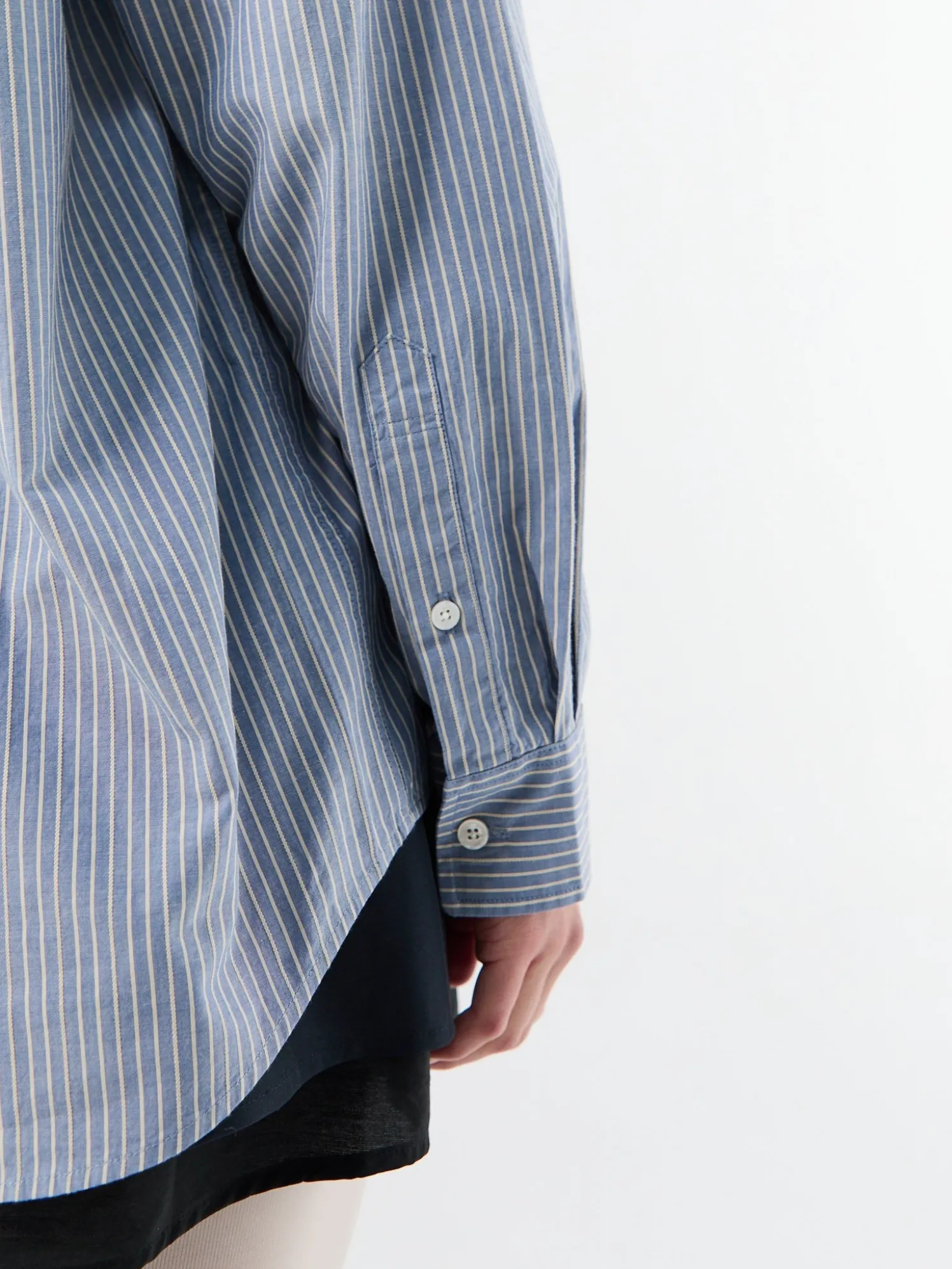 Unisex 2-Way Oversized Striped Skjorte i Blue Stripe