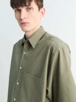 Washed Finx Twill Big Half Sleeved Shirt i Oliven