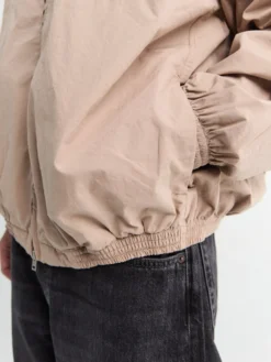 Washed Logo Jacket i Mushroom Beige