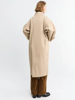 Water Resistant Coat i Cool Beige