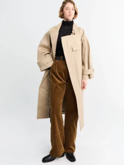 Water Resistant Coat i Cool Beige