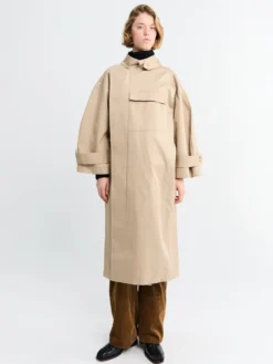 Water Resistant Coat i Cool Beige