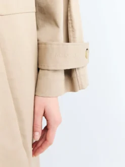 Water Resistant Coat i Cool Beige