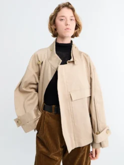 Water Resistant Jakke i Cool Beige
