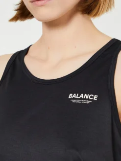Women's Balance Sleeveless Top i Sort